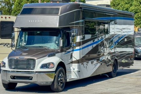 Exton PA Tiffin Allegro Bay Super C