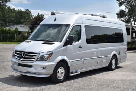 Los Angeles CA Airstream Interstate Mercedes-Benz – Luxury Class B Camper Van