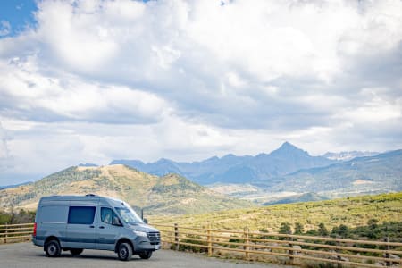 Erie CO 2021 Mercedes Sprinter - 4x4 - Seats 5 - 360 degree camera - sleeps 5