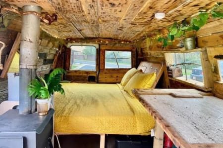 Salt Lake City UT Cozy Cabin Campervan
