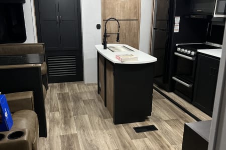 Monticello AR 2022 Keystone Outback 340BH – Upgraded Bunkhouse