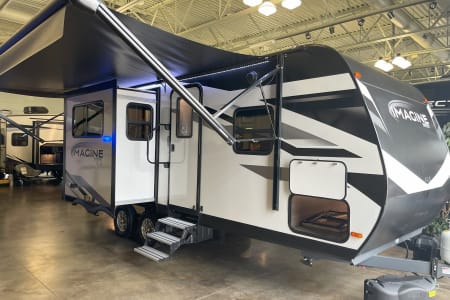 Lindenhurst IL Cozy Couples Camper