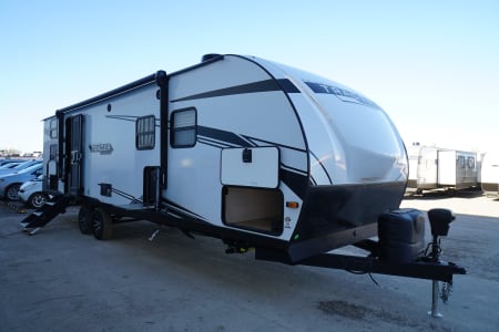 Listowel ON 2023 Prime Time Tracer 28BHS