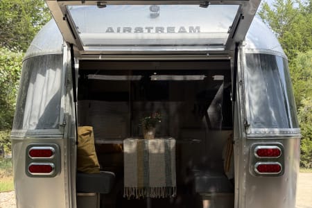 Lorena TX Fully Loaded 2024 Airstream Flying Cloud 25FB | Ultimate Glamping