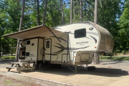 Fifth-wheel rentals in Hot Springs