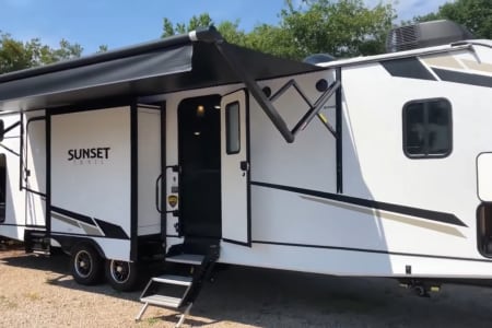 Travel-trailer rentals in Surrey