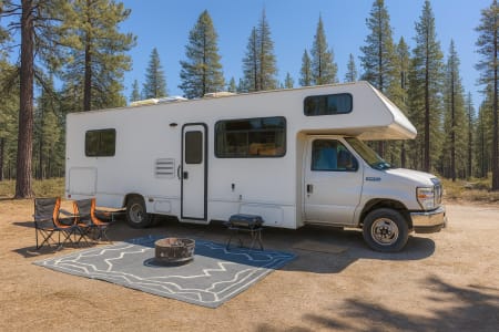 Las Vegas NV (#6) Cozy 30’ Adventure RV – Sleeps 8, Generator, Burning Man, Festival