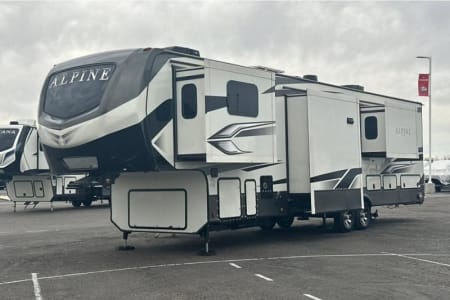 Eagle ID 3712kb keystone alpine 5th wheel