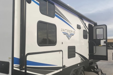 Las Vegas NV Intrepid Blue