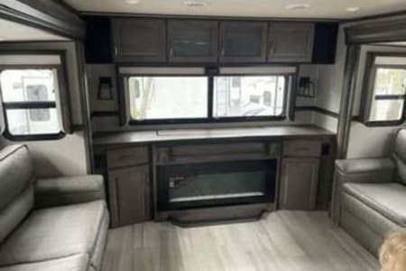 Fifth-wheel rentals in Land O Lakes
