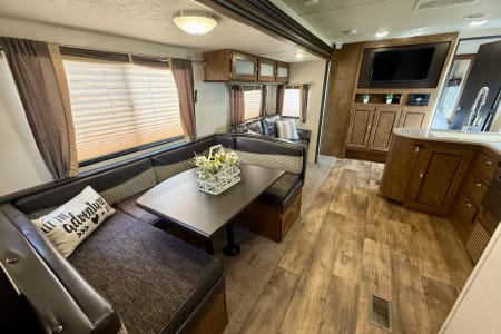 Myakka City FL 2018 Forest River Salem 30KQBSS ***Separate Bunk Room***