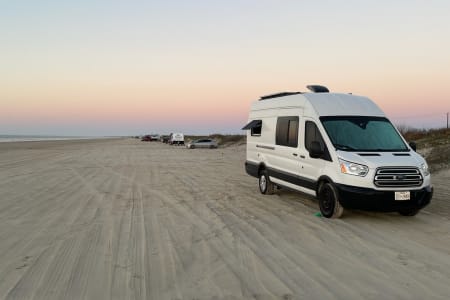 Cincinnati OH Vanlife Ready Off-Grid Home! High-Roof Ford Transit