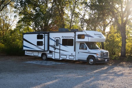 Elk Grove CA Beautiful Bunkhouse Motorhome - Forest River Sunseeker 3250DLE