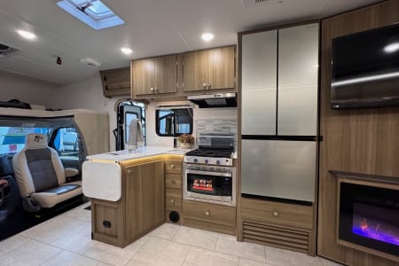 Stansbury Park UT 2026 33ft Coachmen 30RS - Sleeps 8 fully stocked adventure supplies