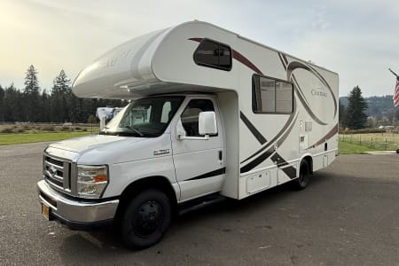 Damascus OR Thor Chateau 22E ALL SEASON WITH AT SNOW TIRES