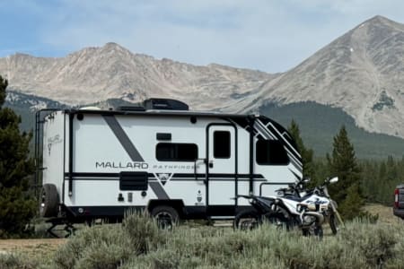 Arvada CO 17' Off Grid Camper - Sleeps 5