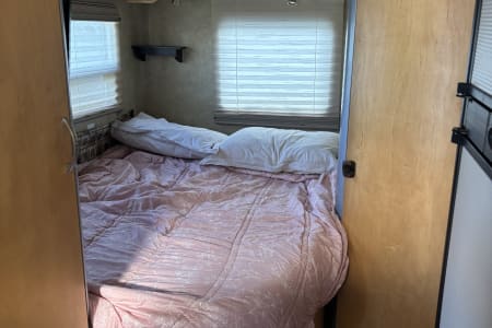 Redwood City CA 2008 Winnebago View 24J – Cozy, Clean, and Ready for Your Next Adventure