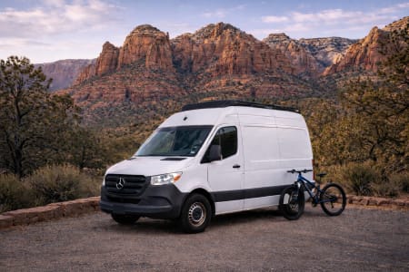 Austin TX 2021 Mercedes Sprinter Campervan