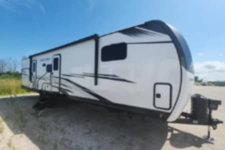 Arlington TX Sporttrek w/Bunkroom: Bath and Half: Delivery Only:($85.00)No Prep Fee