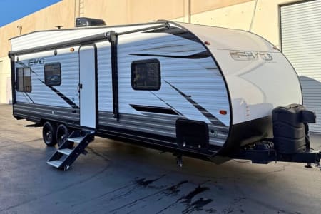 Riverside CA 2021 Forest River EVO Toy Hauler - Adventure Ready RV