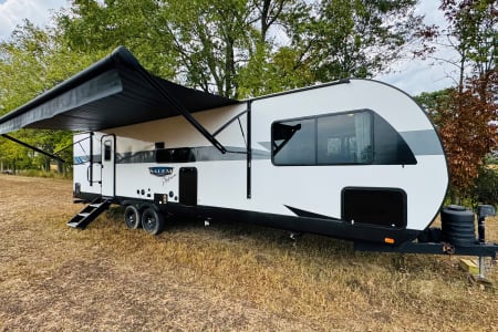 Raymond OH The Salem Charmer - 2024 Forest River Salem Platinum 29BDBX