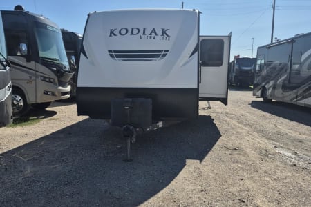 Houston TX 1307 2021 Dutchmen Kodiak Ultra Lite