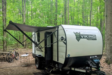 Kitchener ON Park & Explore - Viking Couples Trailer