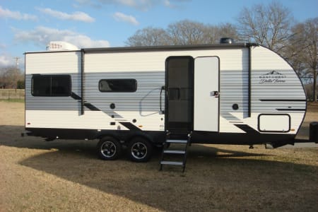 Moyock NC *2022 East to West Della Terra* King Bed*