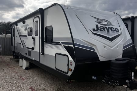 New Braunfels TX 2024 Jayco 33 - Rate includes Delivery & Fees*