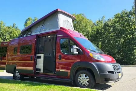 Rockaway Township NJ Luxury Adventure Camper Van - Fully Equiped, Easy to Drive!