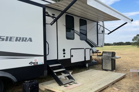Glen Rose TX 2021 Sierra 383RBLOK 42 ft of FUN