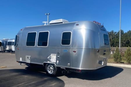 Tampa FL 2024 Airstream Bambi