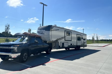 Marion TX Luxury 2024 Forest River Sierra 3800RK | Spacious Rear Kitchen | Sleeps 4