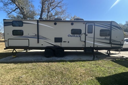 Prairieville LA 2017 Outback Ultra-Lite Bunkhouse - Perfect for large families