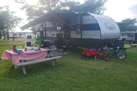 Huntsville ON Muskoka Camping! 2022 Family Trailer Sleeps 7