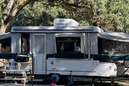 Lutz FL 2001 Coleman Bayside