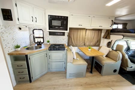 Las Vegas NV (#9) Festival Special – Majestic 28A RV | Sleeps 8 | Unlimited Fun