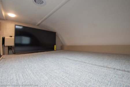 Haslet TX WiFi - Luxurious - Sleeps 8 - Fits in State Parks (3)