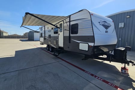Cypress TX Spacious 2019 Avenger ATI – Sleeps the Whole Crew!