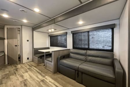 Lithia FL Cole the Coleman's Lightweight Bunkhouse | Way Better Than a Tent! Sleeps 8