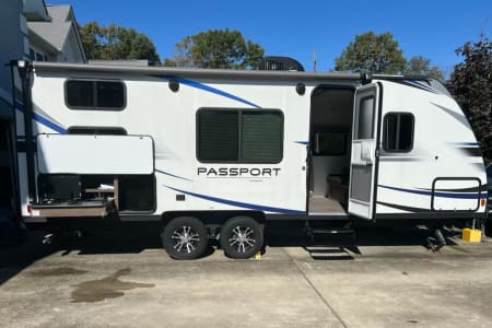 Monroe NJ 2020 Keystone Passport 239ML Clean, Comfortable, Ready to Go