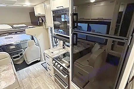 Las Vegas NV Brand new 2027 Thor Chateau 24ft. with free private shuttle