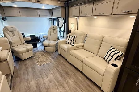 Conroe TX 2024 Thor riveria