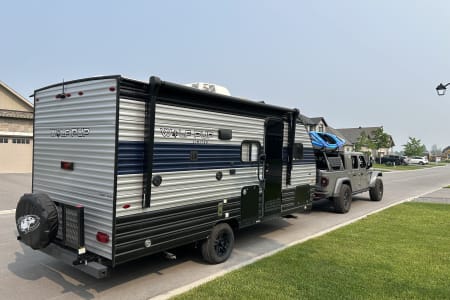 Rockland ON 2023 Cherokee Wolf Pup RV for Rent