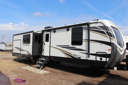 Myrtle Beach SC 2021 Keystone RV Outback 330RL