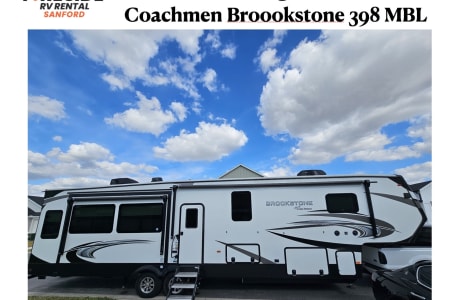 Sanford FL Katherine's Kingdom 2021 Coachmen Brookstone 398MBL