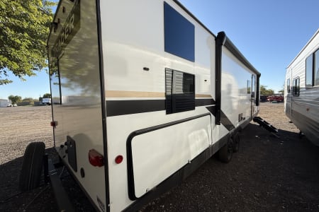 Mesa AZ 2025 tracer 32ft bunk room trailer sleeps 12
