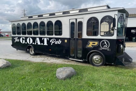 Kingsland GA “The G.O.A.T Pub” Vintage Trolley Party Bus Conversion