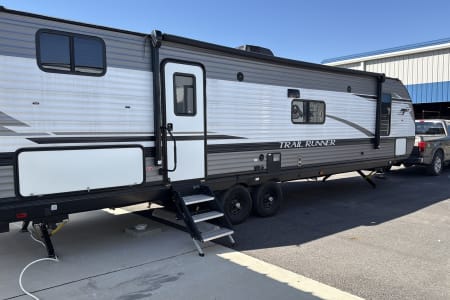 Port Neches TX Eddie’s Pet Friendly Heartland RV