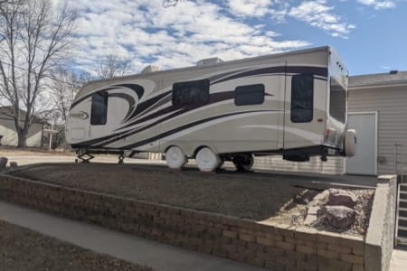 Valley NE Ultra Lite Keystone Bullet- Sleeps 4.